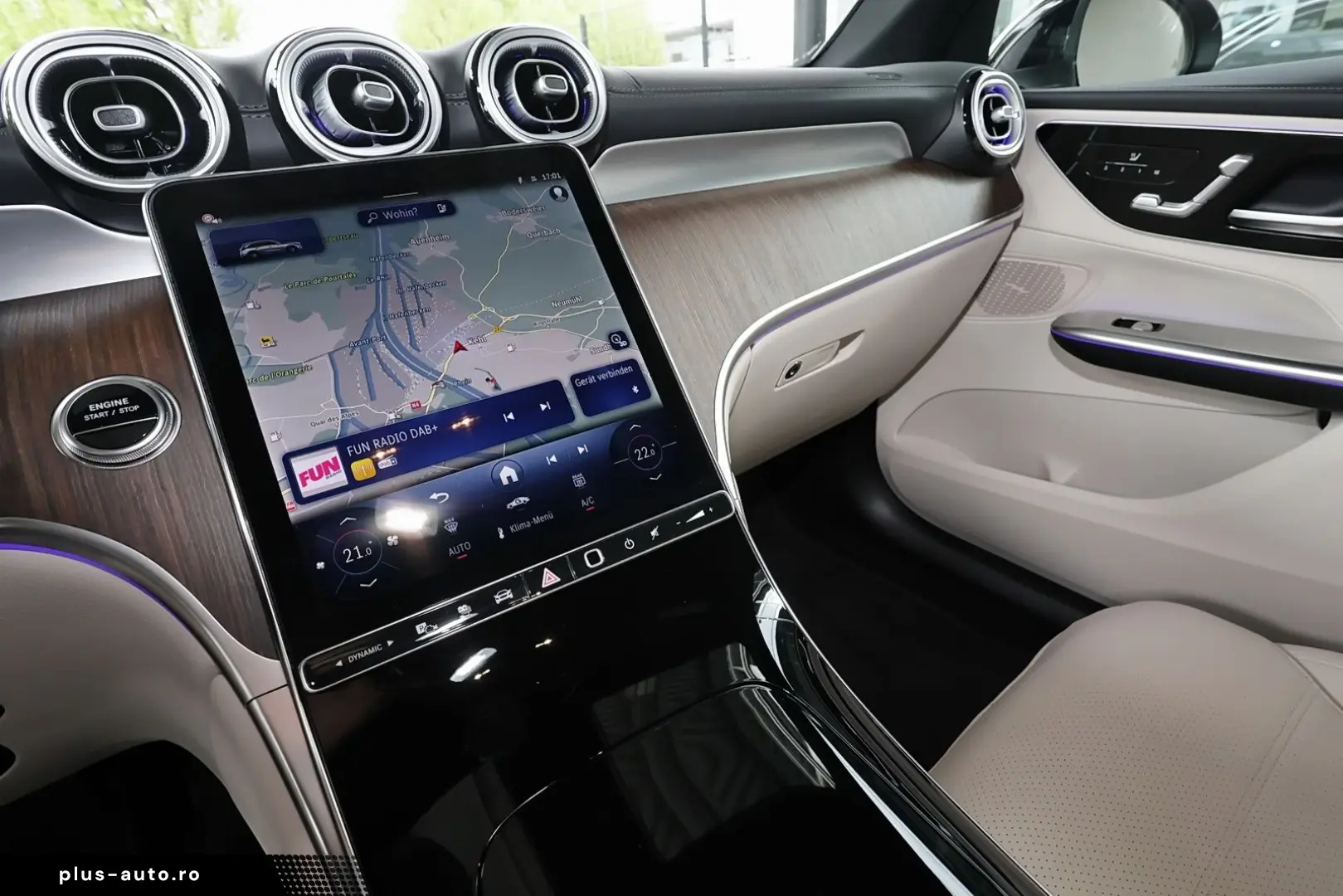 MERCEDES-BENZ GLC 300 e 4MATIC AHK DISTRO TOTWINKEL &hellip;