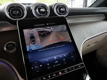 MERCEDES-BENZ GLC 300 e 4MATIC AHK DISTRO TOTWINKEL &hellip;