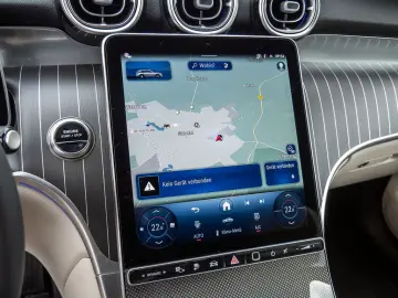 MERCEDES-BENZ GLC 300 de Edition Avantgarde 4MATIC A&hellip;