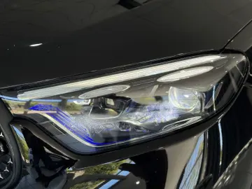 MERCEDES-BENZ GLC 300de 4M Coupe AMG PANO HEADUP MEM&hellip;