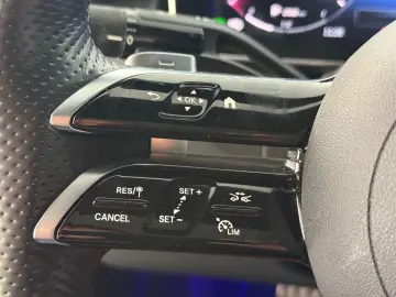 MERCEDES-BENZ GLC 300de 4M Coupe AMG PANO HEADUP MEM&hellip;