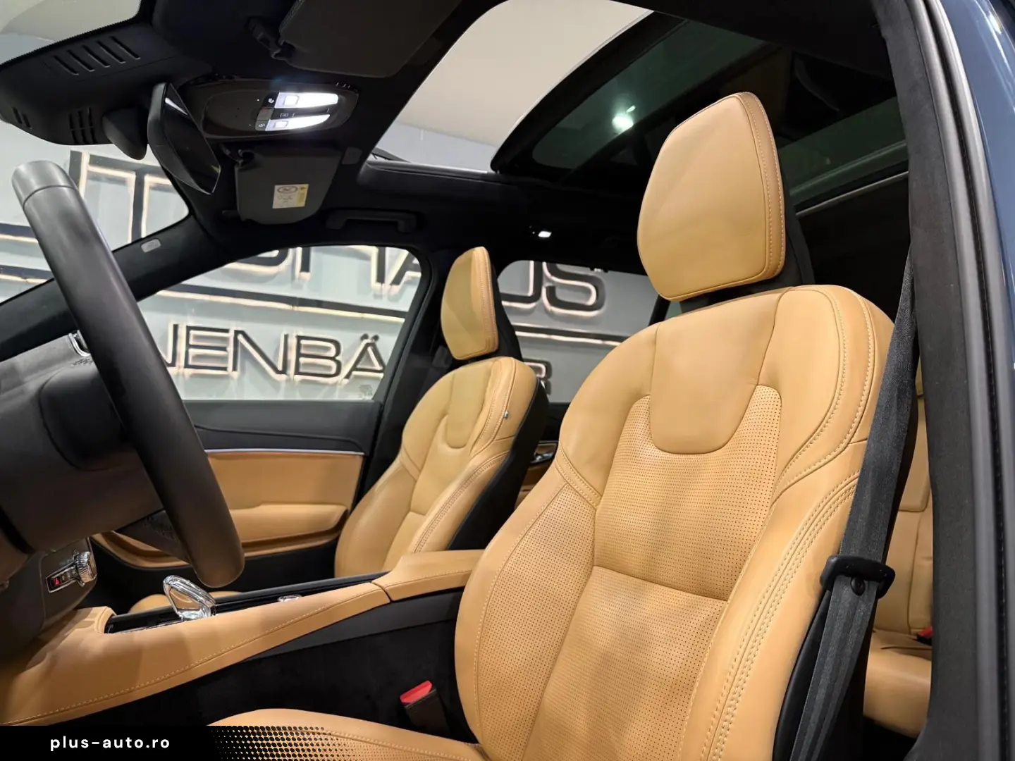 VOLVO XC90 Ultimate Bright AWD PANO MASSAGE LUFT