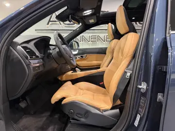 VOLVO XC90 Ultimate Bright AWD PANO MASSAGE LUFT