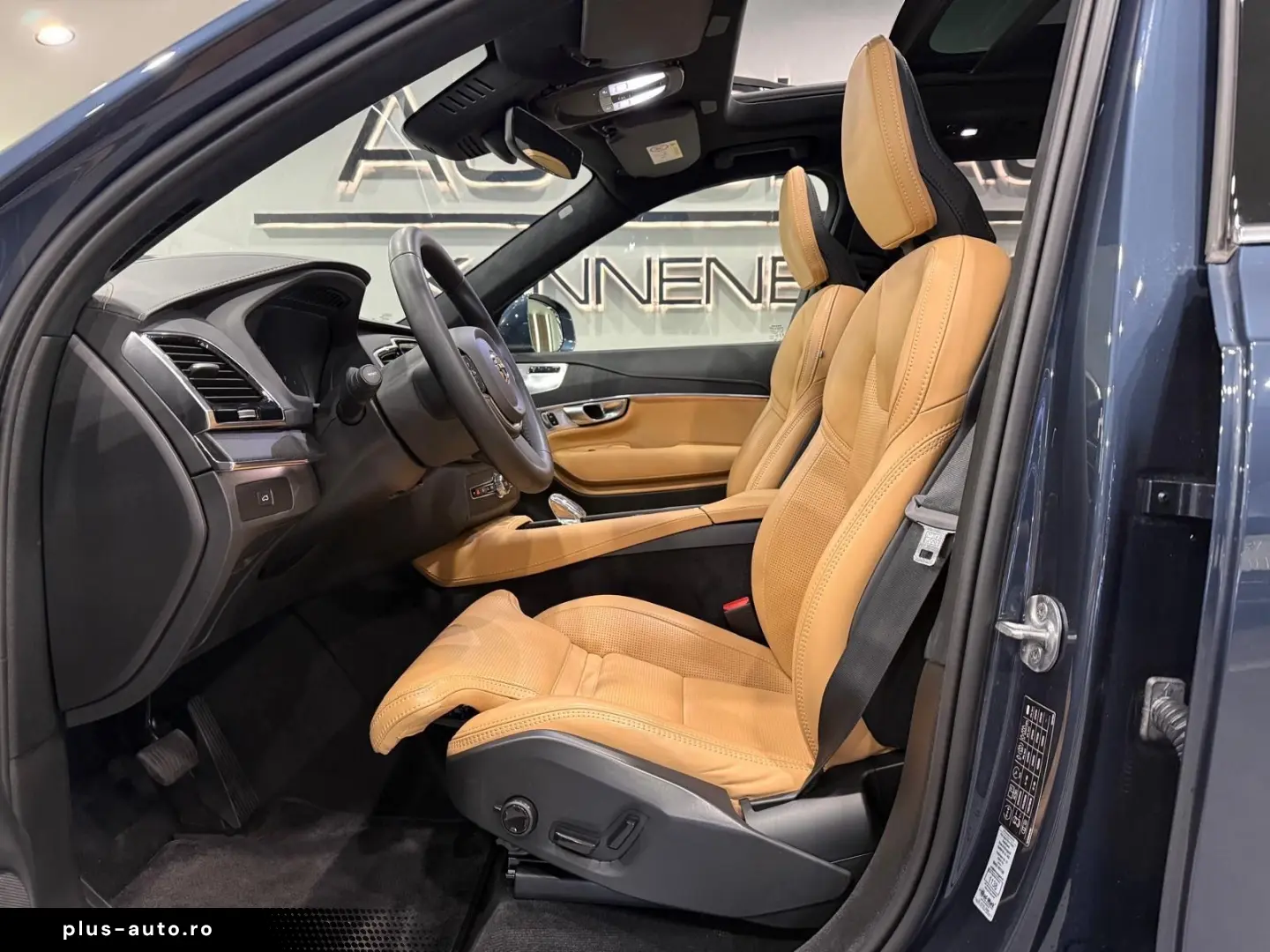 VOLVO XC90 Ultimate Bright AWD PANO MASSAGE LUFT