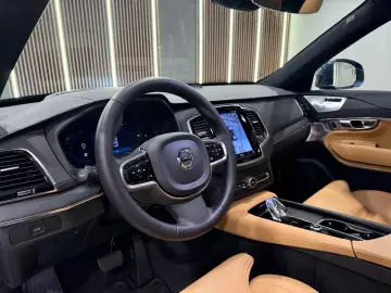 VOLVO XC90 Ultimate Bright AWD PANO MASSAGE LUFT
