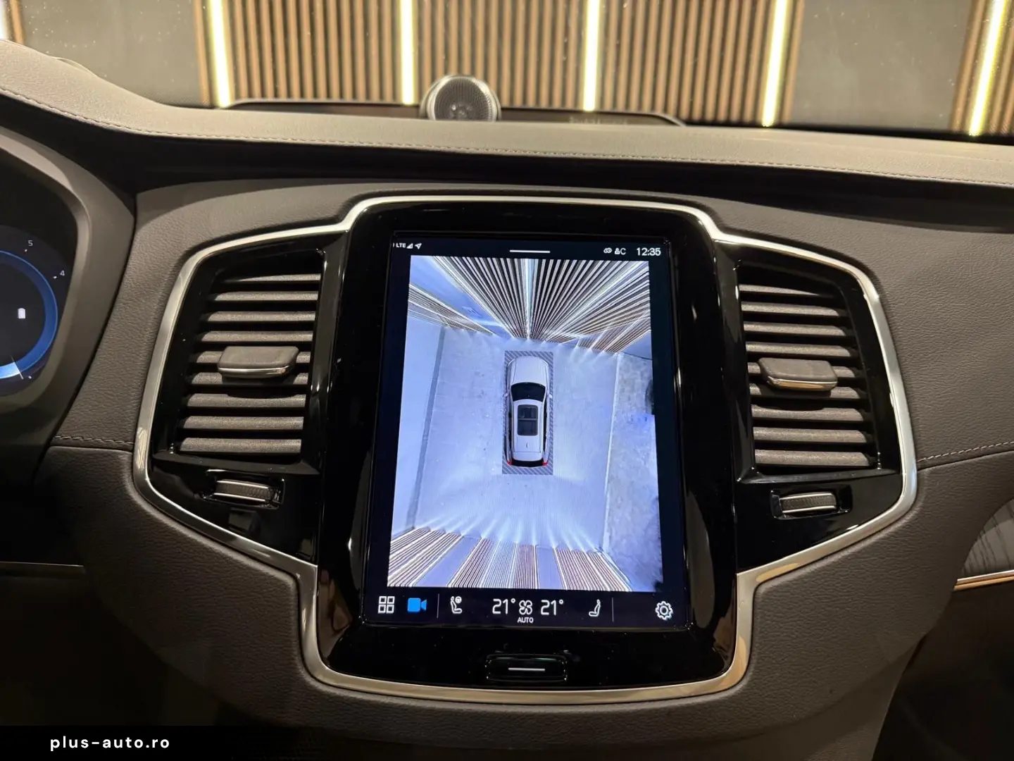 VOLVO XC90 Ultimate Bright AWD PANO MASSAGE LUFT