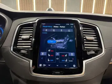 VOLVO XC90 Ultimate Bright AWD PANO MASSAGE LUFT