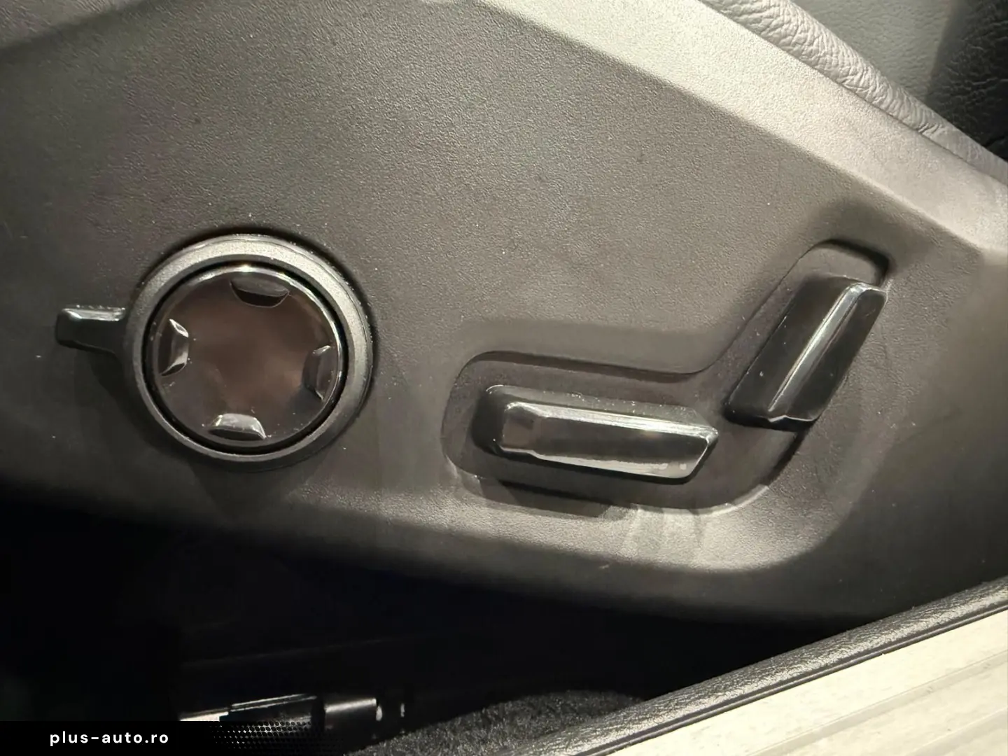 VOLVO XC90 Ultimate Bright AWD PANO MASSAGE LUFT