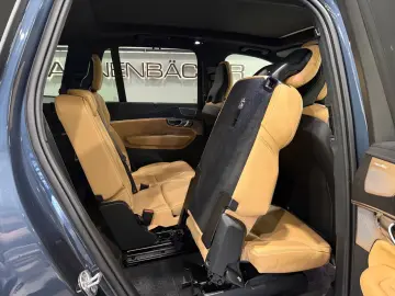 VOLVO XC90 Ultimate Bright AWD PANO MASSAGE LUFT