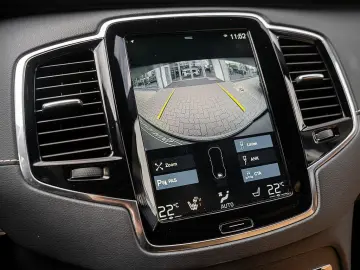 VOLVO XC90 T8 Plus Bright