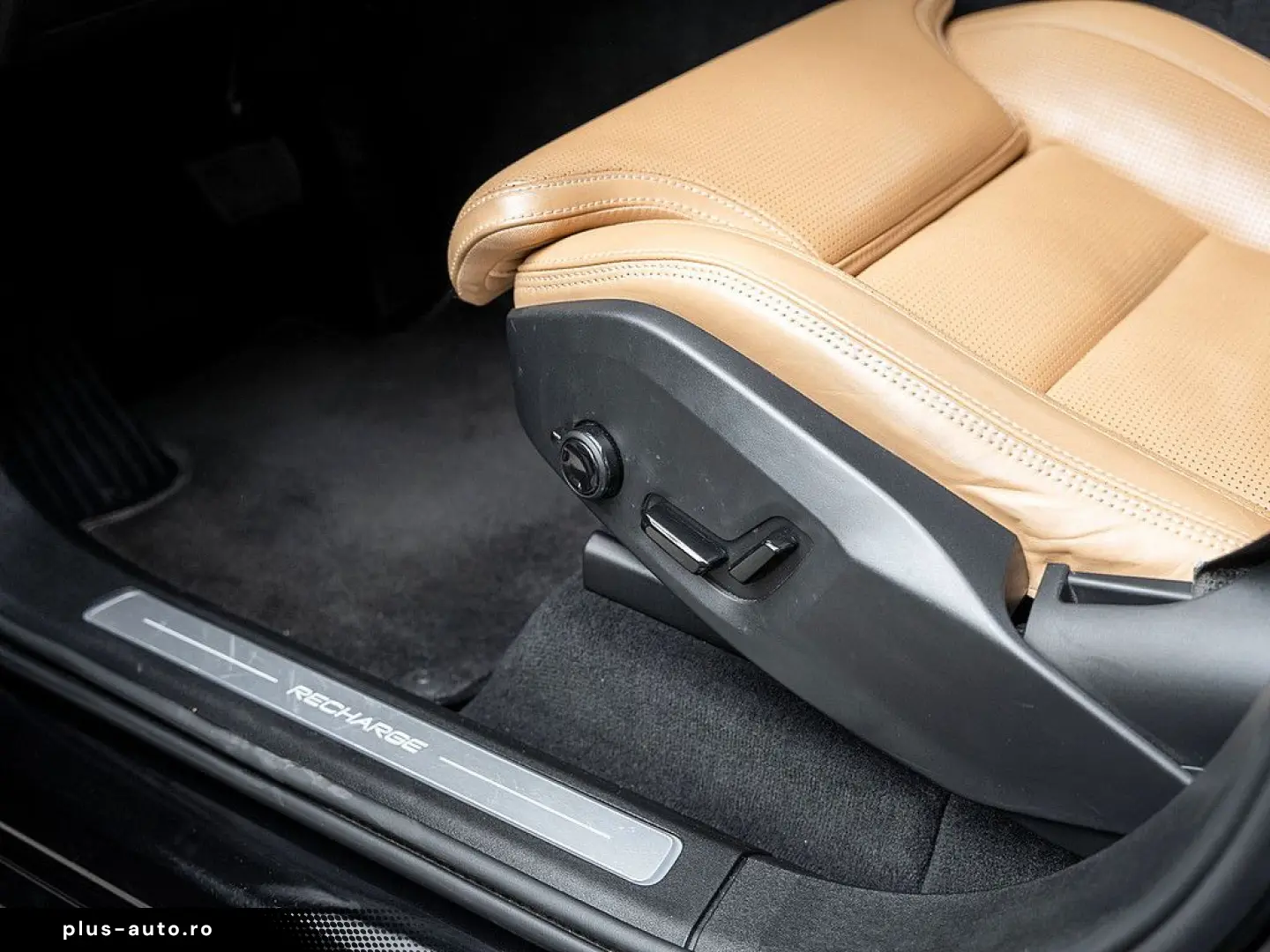 VOLVO XC90 T8 Plus Bright