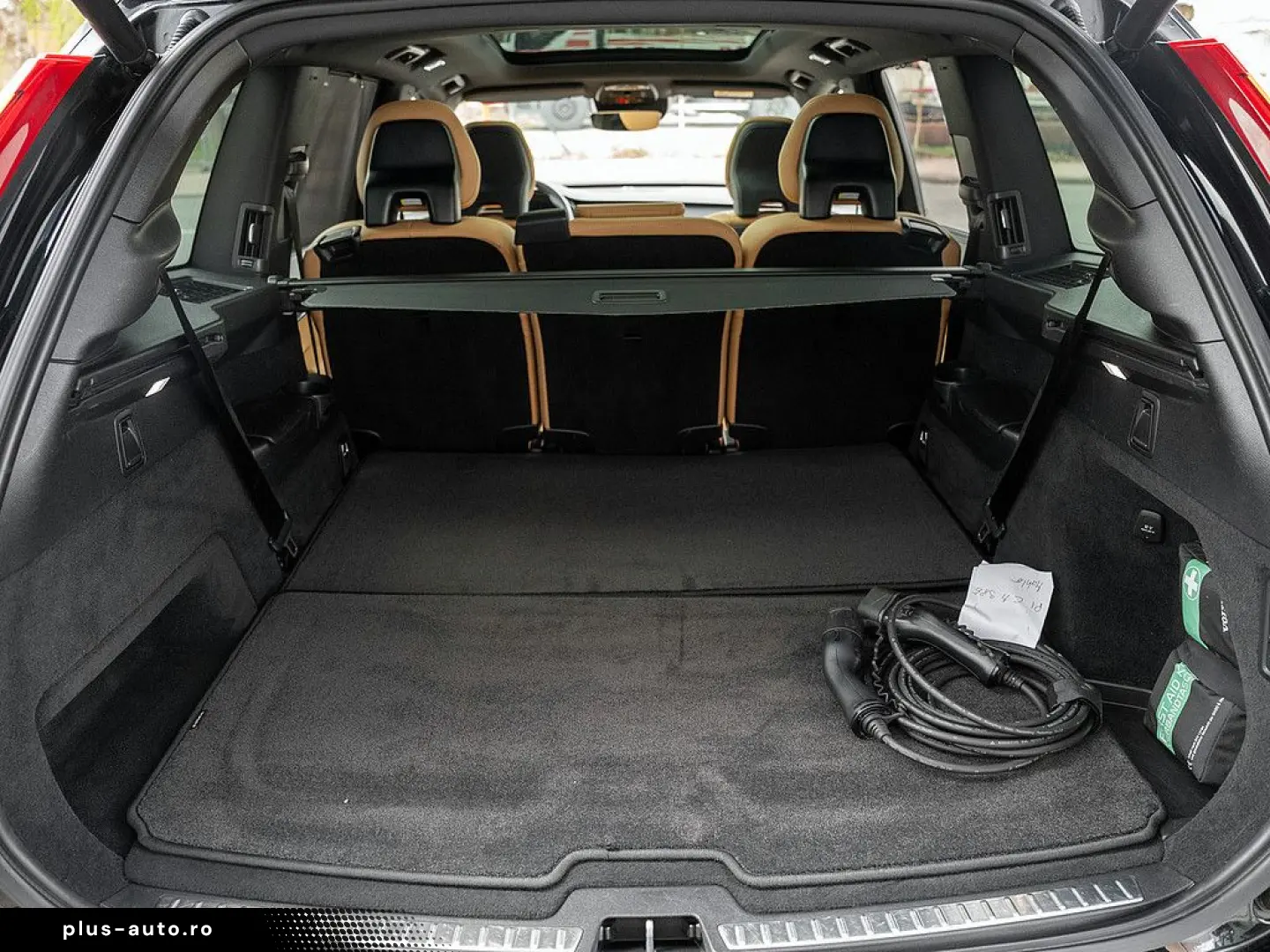 VOLVO XC90 T8 Plus Bright