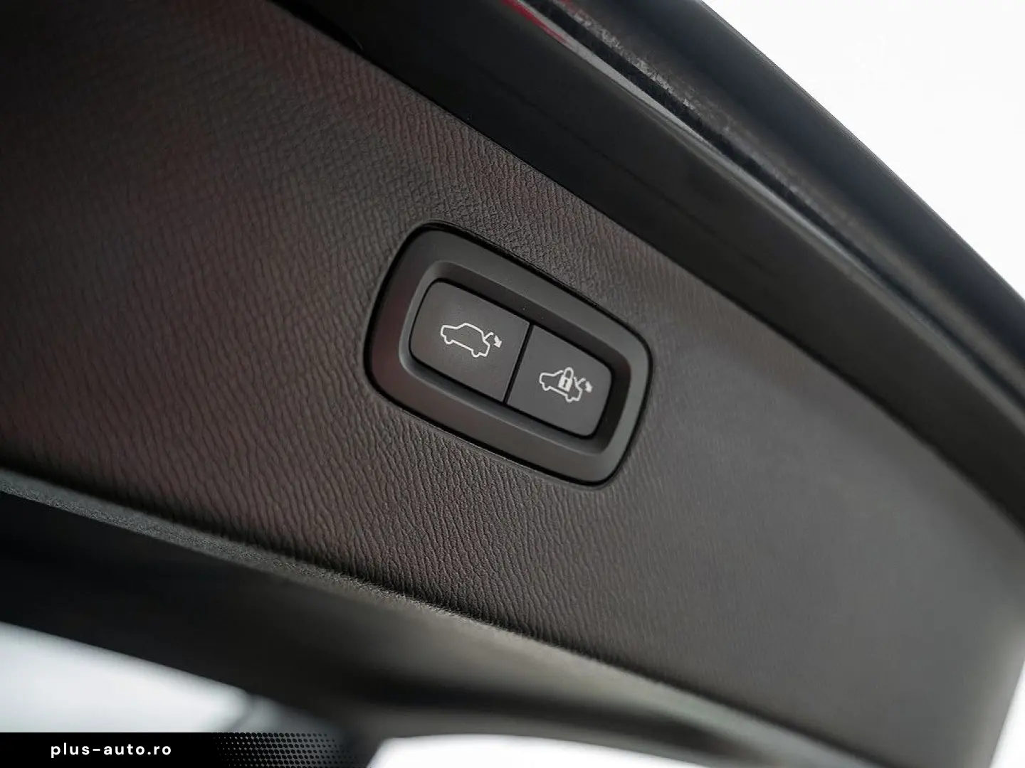 VOLVO XC90 T8 Plus Bright