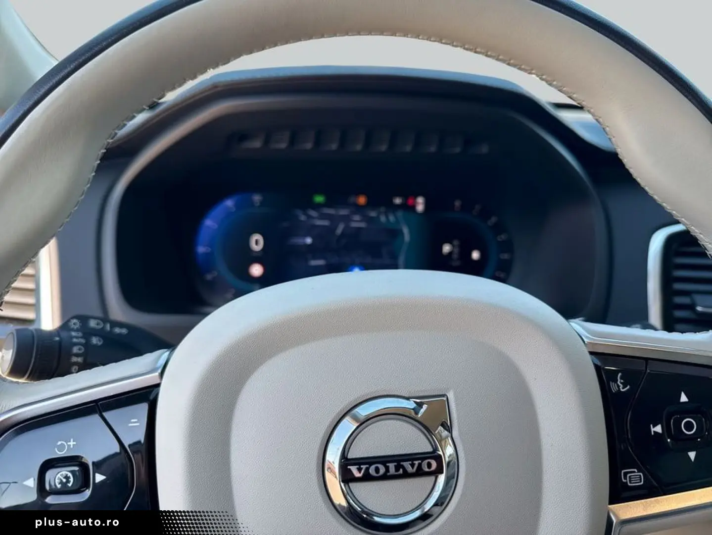 VOLVO XC90 B5 B AWD Plus Bright