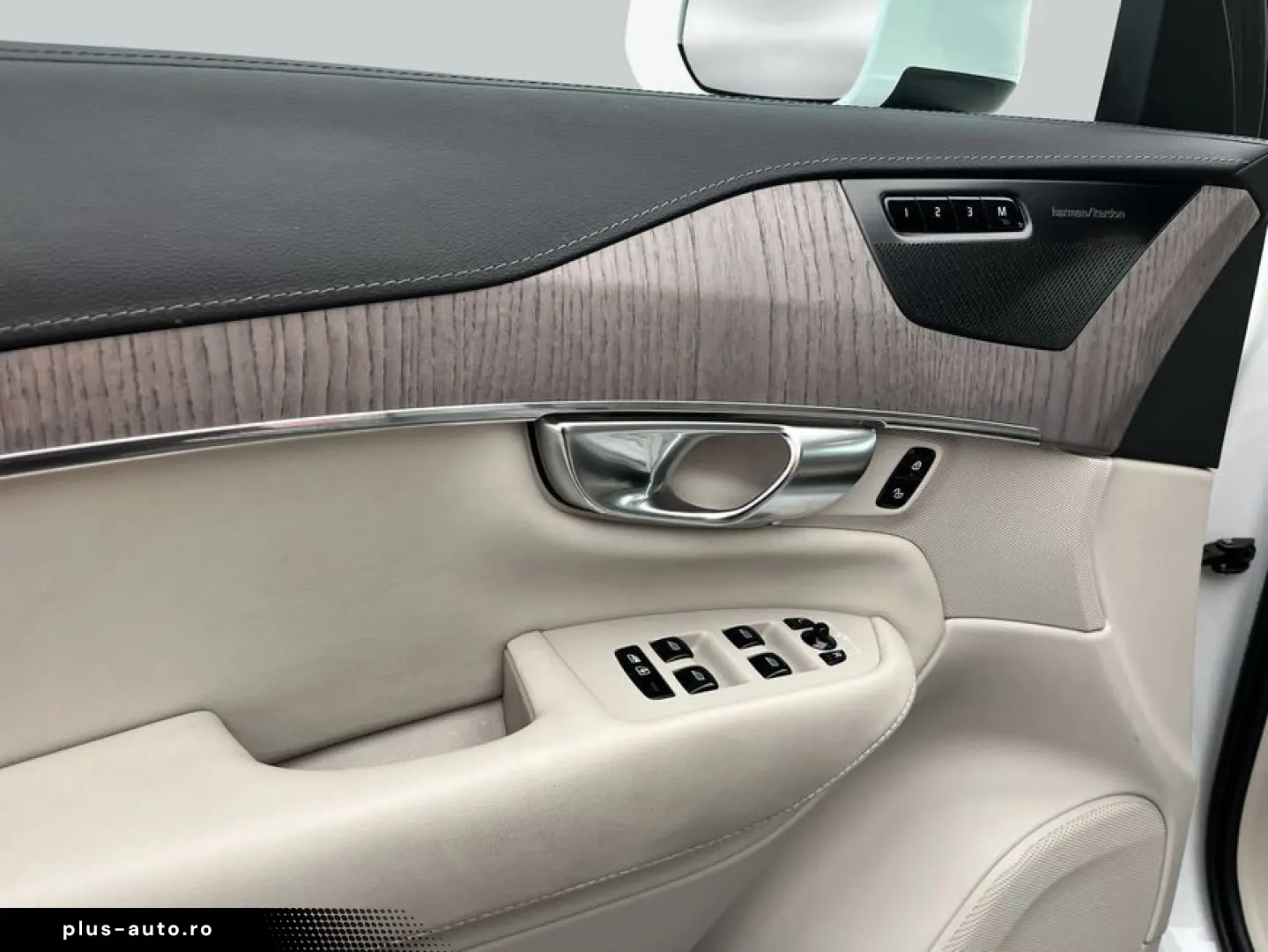 VOLVO XC90 T8 AWD Recharge Plus Bright