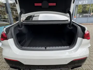 BMW M440i xDrive M Sport FACELIFT ACC h&k St.Hzg