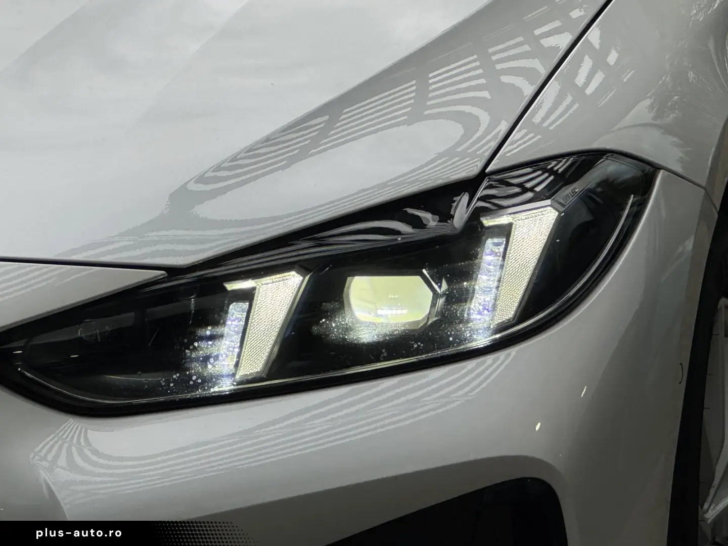 BMW M440i xDrive M Sport FACELIFT ACC h&k St.Hzg