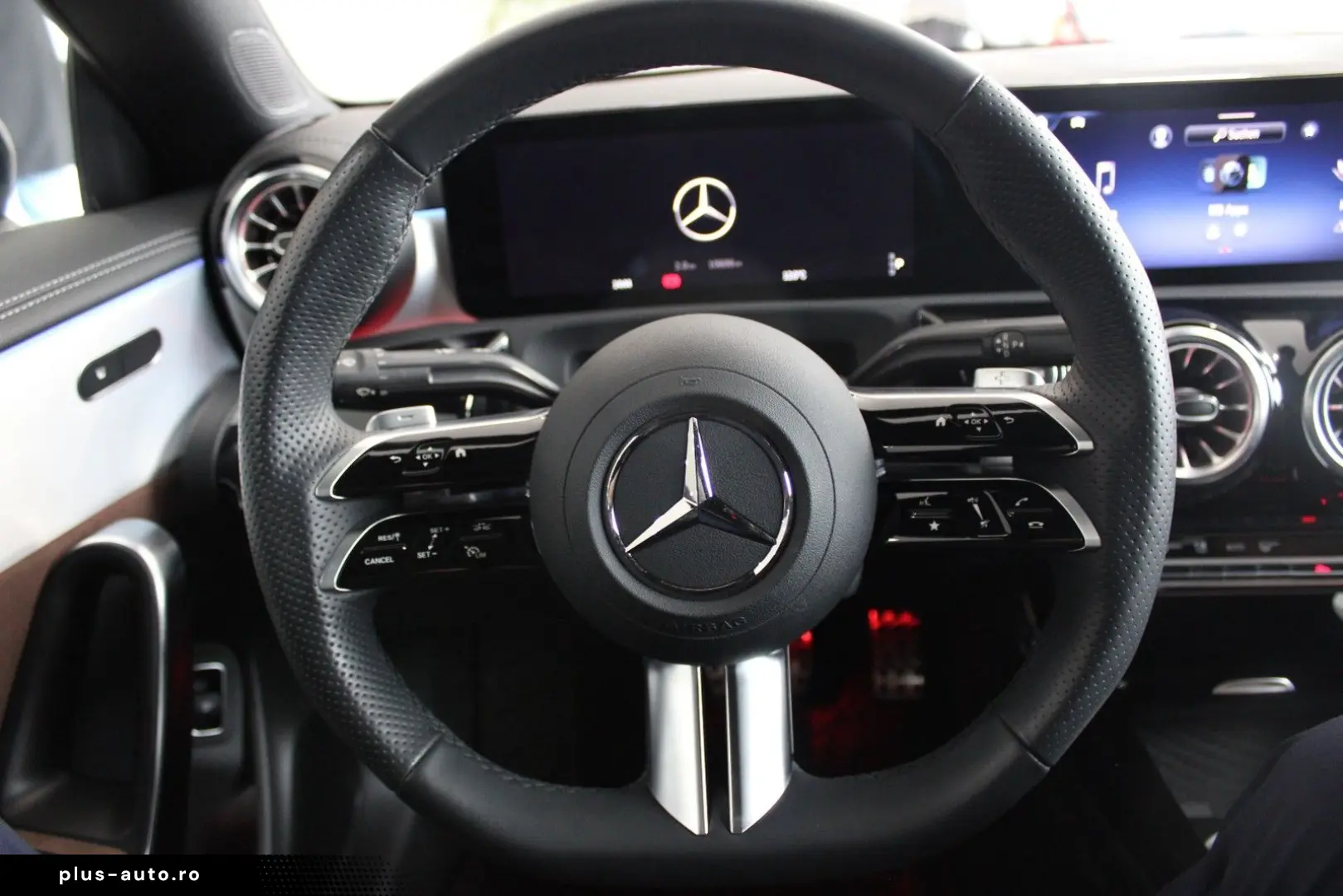 MERCEDES-BENZ CLA 200 7G-DCT AMG Line