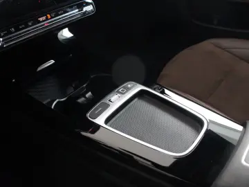 MERCEDES-BENZ CLA 200 7G-DCT AMG Line