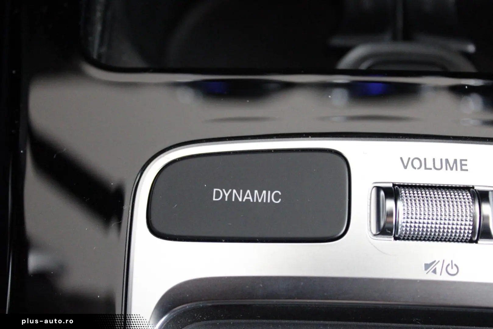 MERCEDES-BENZ CLA 200 7G-DCT AMG Line