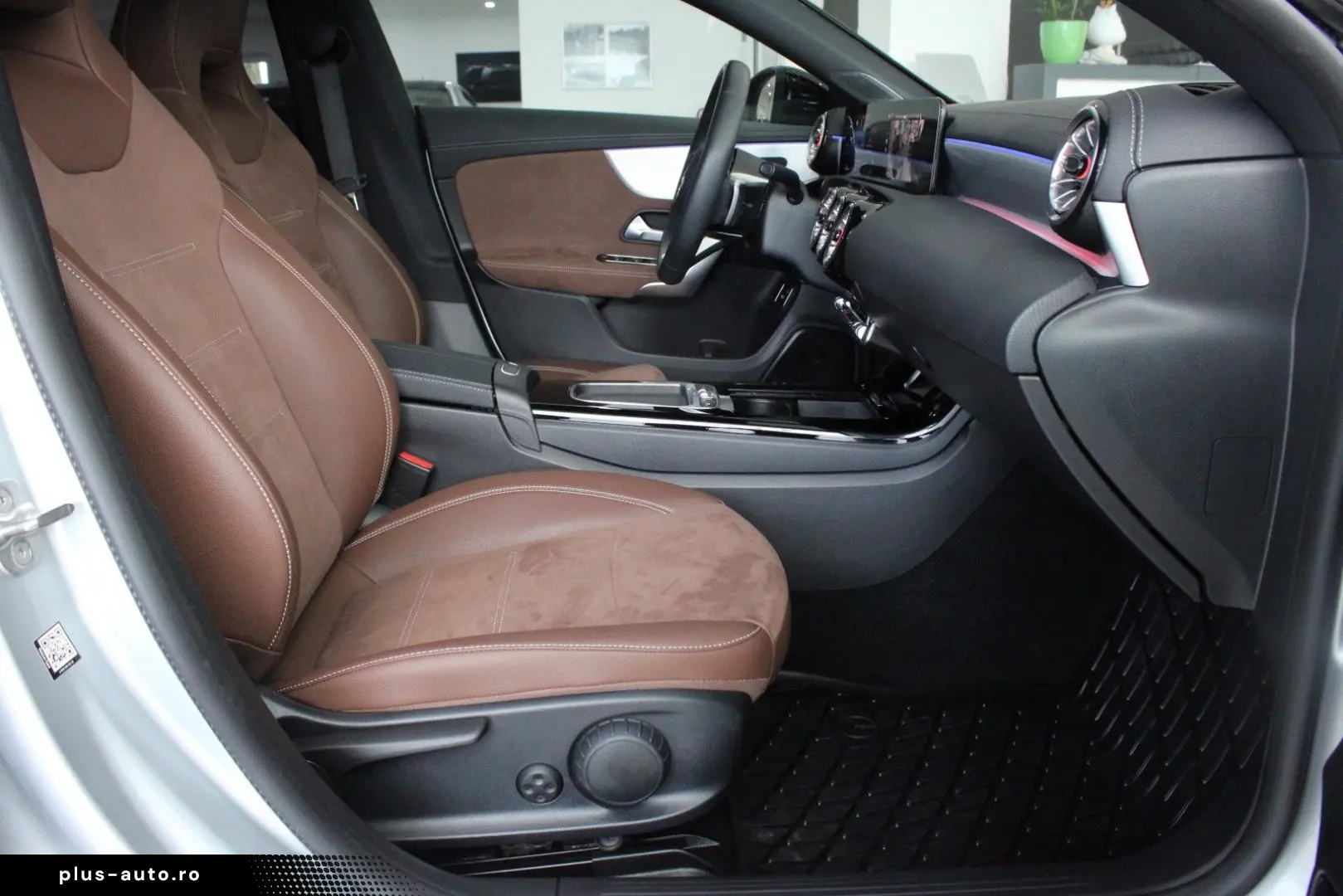 MERCEDES-BENZ CLA 200 7G-DCT AMG Line