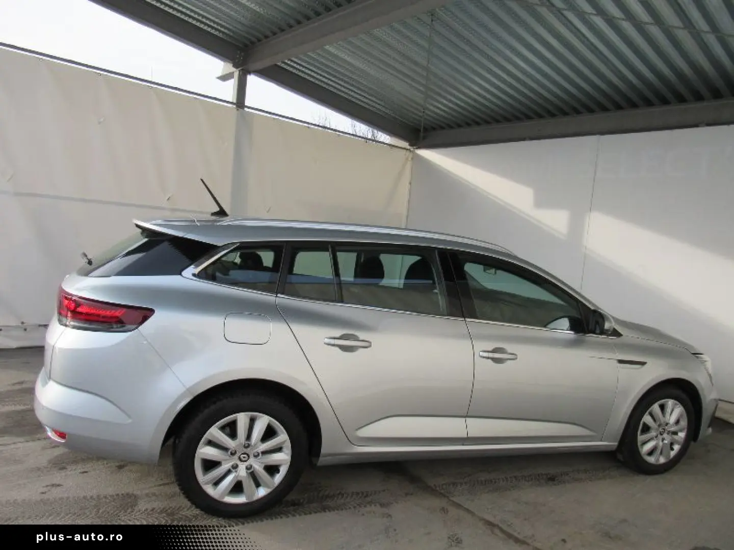 RENAULT MEGANE 1.3 TCe 140CP techno Estate