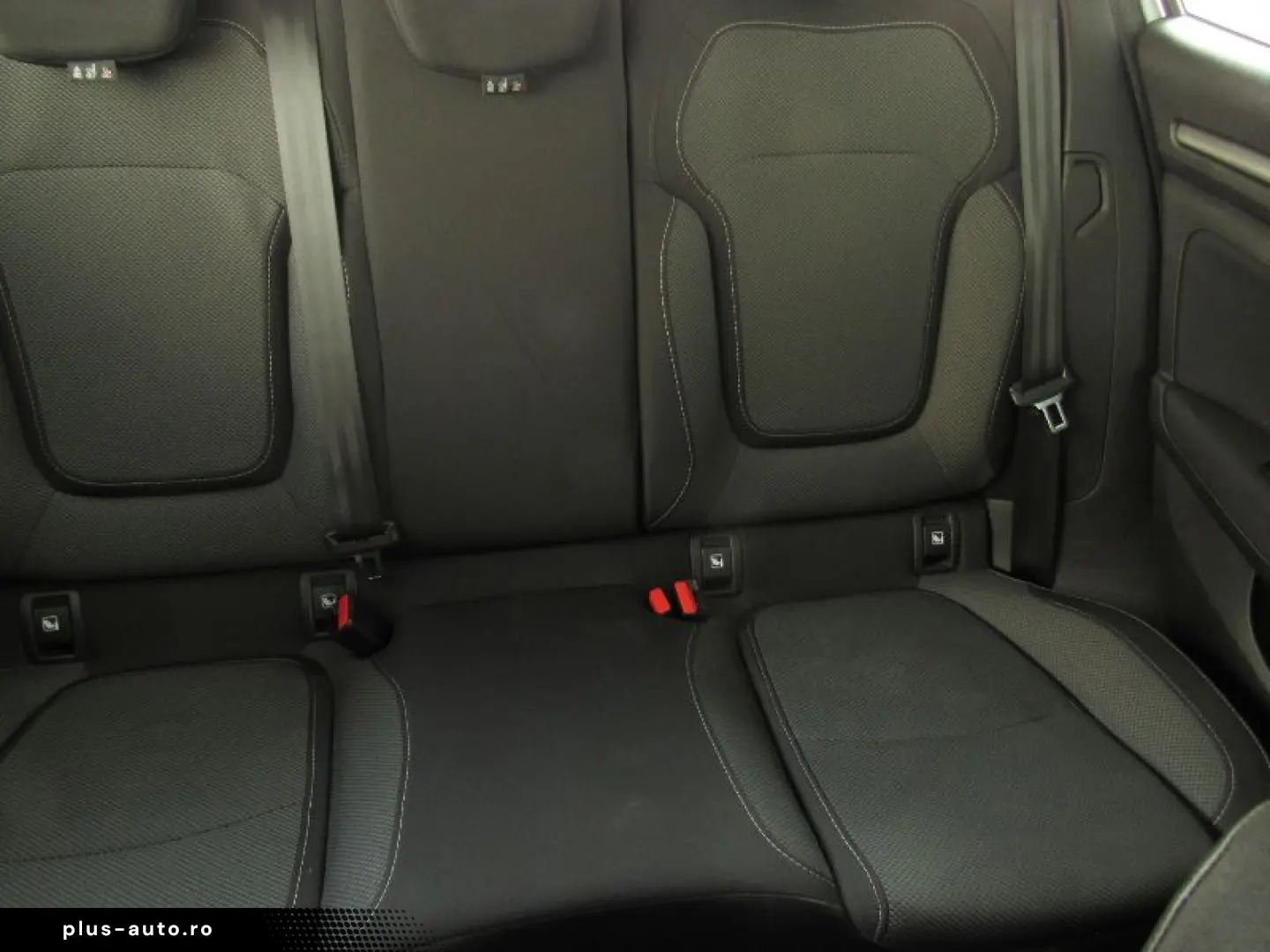 RENAULT MEGANE 1.3 TCe 140CP techno Estate