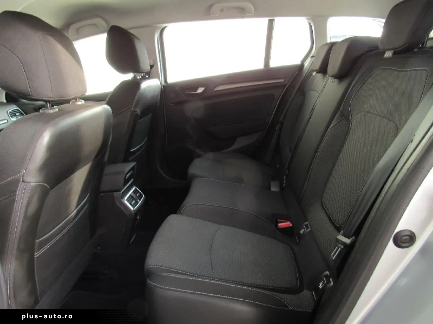 RENAULT MEGANE 1.3 TCe 140CP techno Estate