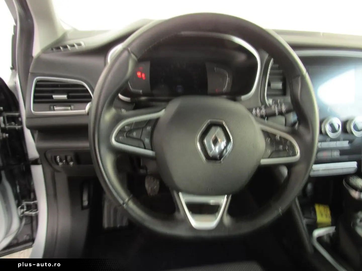 RENAULT MEGANE 1.3 TCe 140CP techno Estate