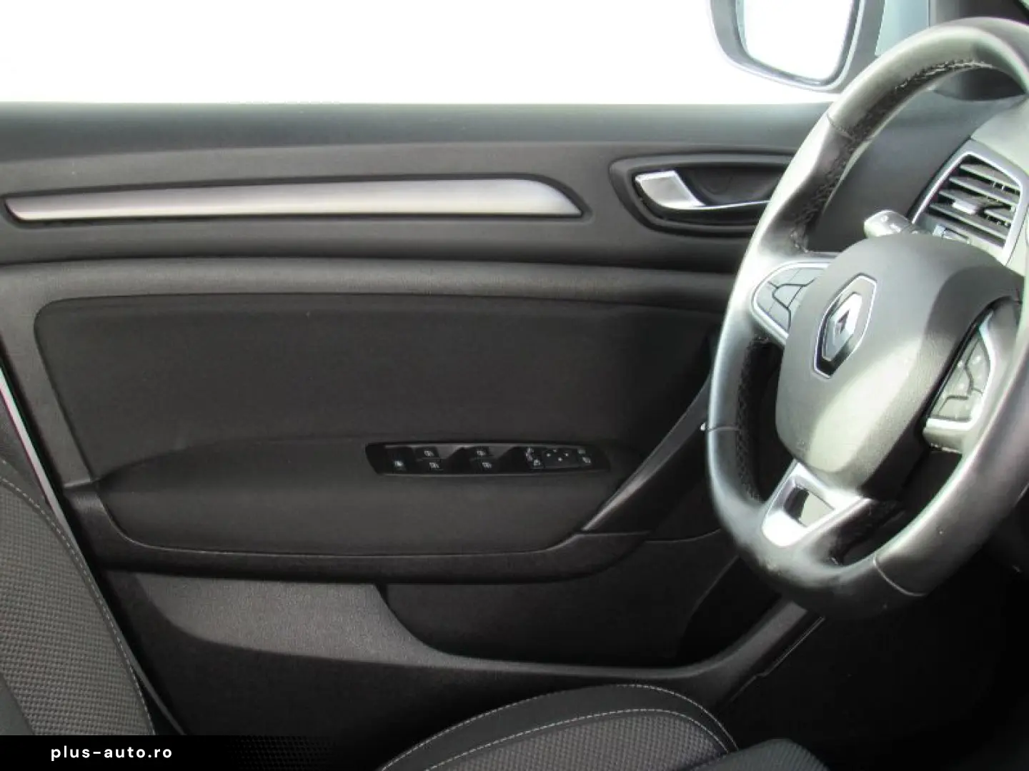 RENAULT MEGANE 1.3 TCe 140CP techno Estate