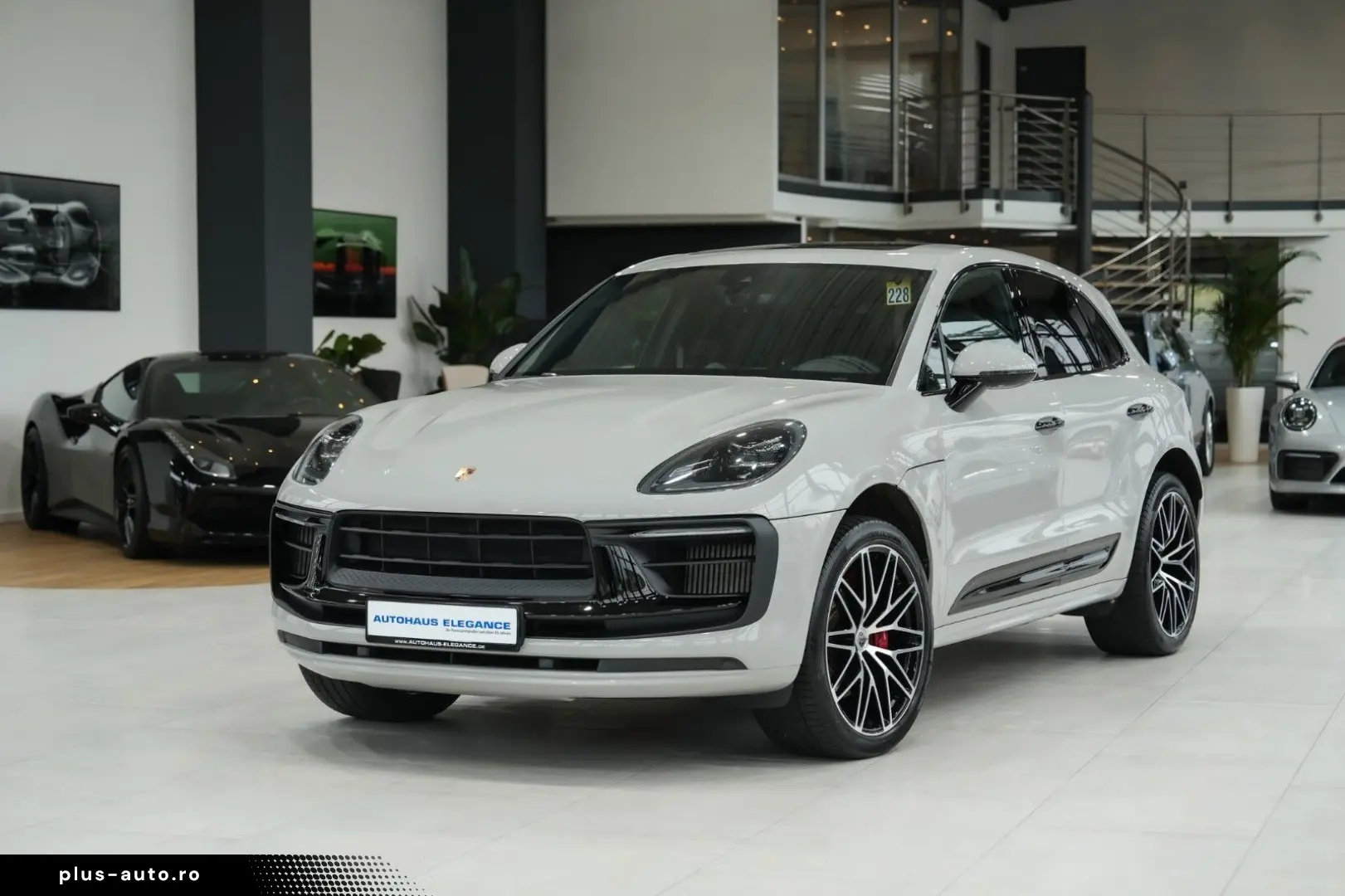 PORSCHE Macan S 1.HAND SPORT-CHRONO PANO LUFTFEDER DAB