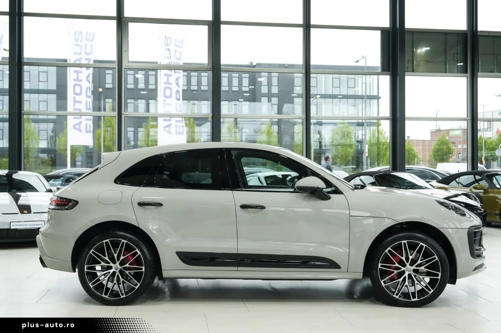 PORSCHE Macan S 1.HAND SPORT-CHRONO PANO LUFTFEDER DAB
