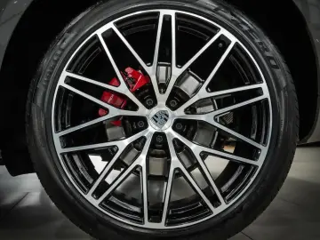 PORSCHE Macan S 1.HAND SPORT-CHRONO PANO LUFTFEDER DAB