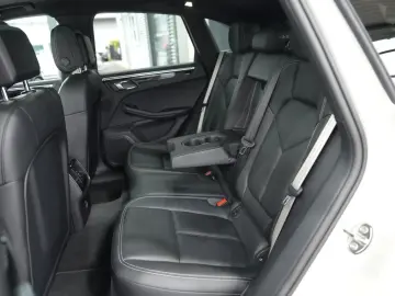 PORSCHE Macan S 1.HAND SPORT-CHRONO PANO LUFTFEDER DAB