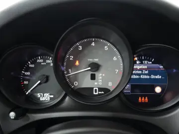 PORSCHE Macan S 1.HAND SPORT-CHRONO PANO LUFTFEDER DAB