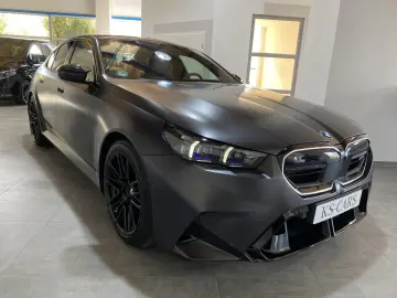 BMW M5 Carbon-Keramik-Bremse M Driver`s B&W UPE 170¤