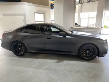 BMW M5 Carbon-Keramik-Bremse M Driver`s B&W UPE 170¤