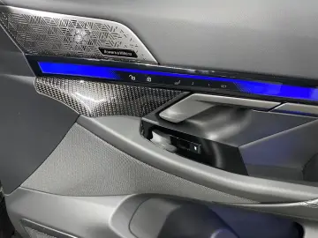 BMW M5 Carbon-Keramik-Bremse M Driver`s B&W UPE 170¤