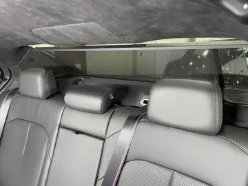 BMW M5 Carbon-Keramik-Bremse M Driver`s B&W UPE 170¤