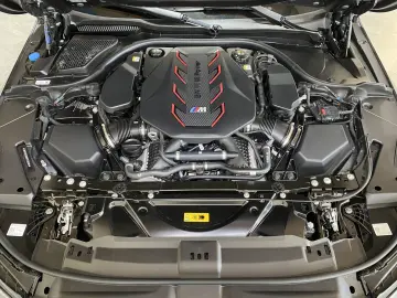 BMW M5 Carbon-Keramik-Bremse M Driver`s B&W UPE 170¤