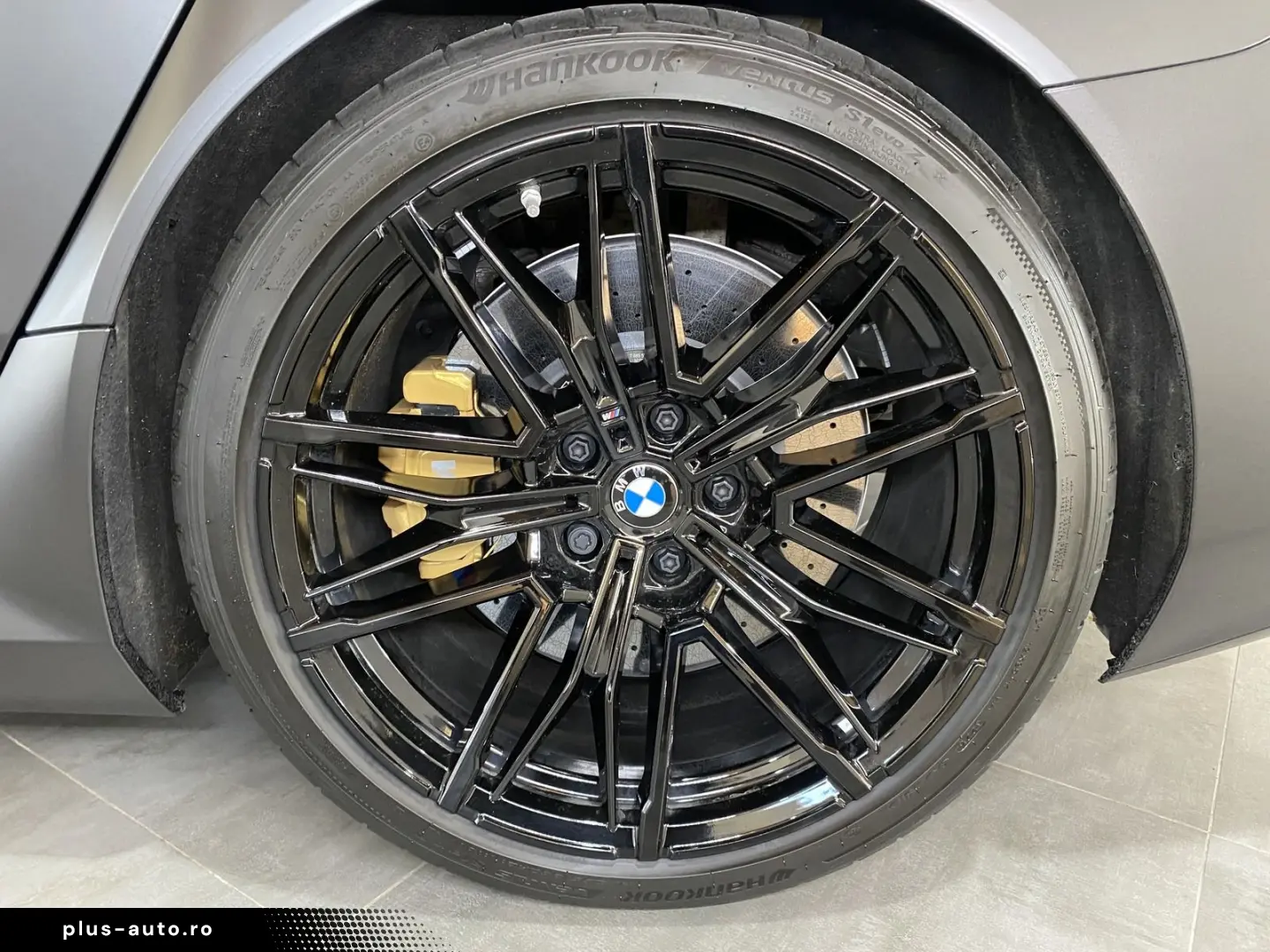 BMW M5 Carbon-Keramik-Bremse M Driver`s B&W UPE 170¤