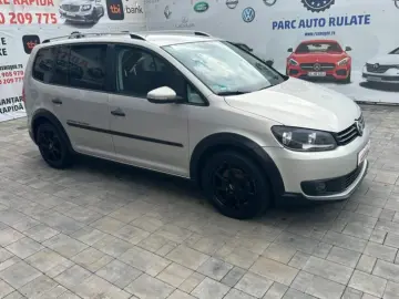Volkswagen TOURAN CROSS