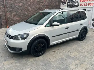 Volkswagen TOURAN CROSS