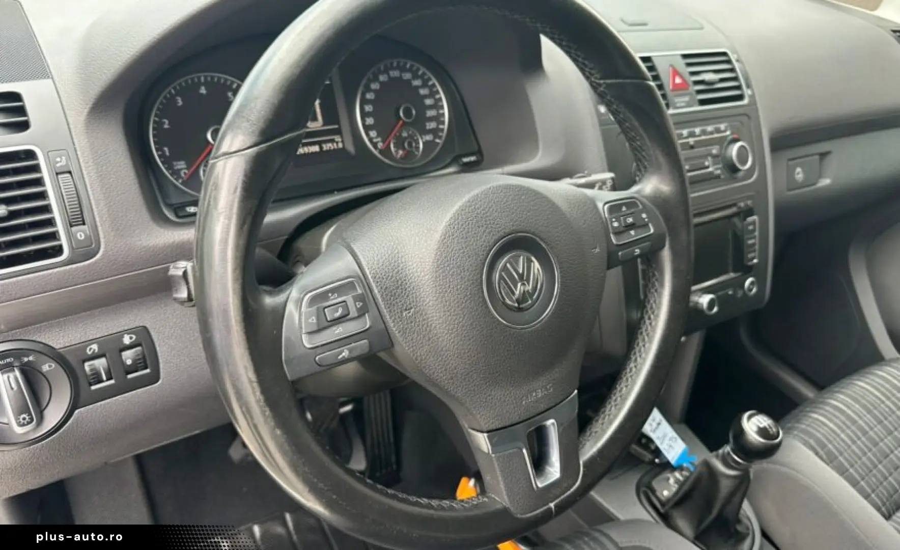Volkswagen TOURAN CROSS