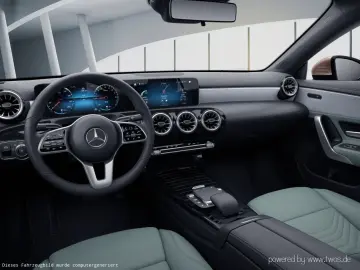 MERCEDES-BENZ CLA 250e Coupe Progressive DISTRONIC RCamera