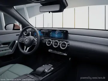 MERCEDES-BENZ CLA 250e Coupe Progressive DISTRONIC RCamera