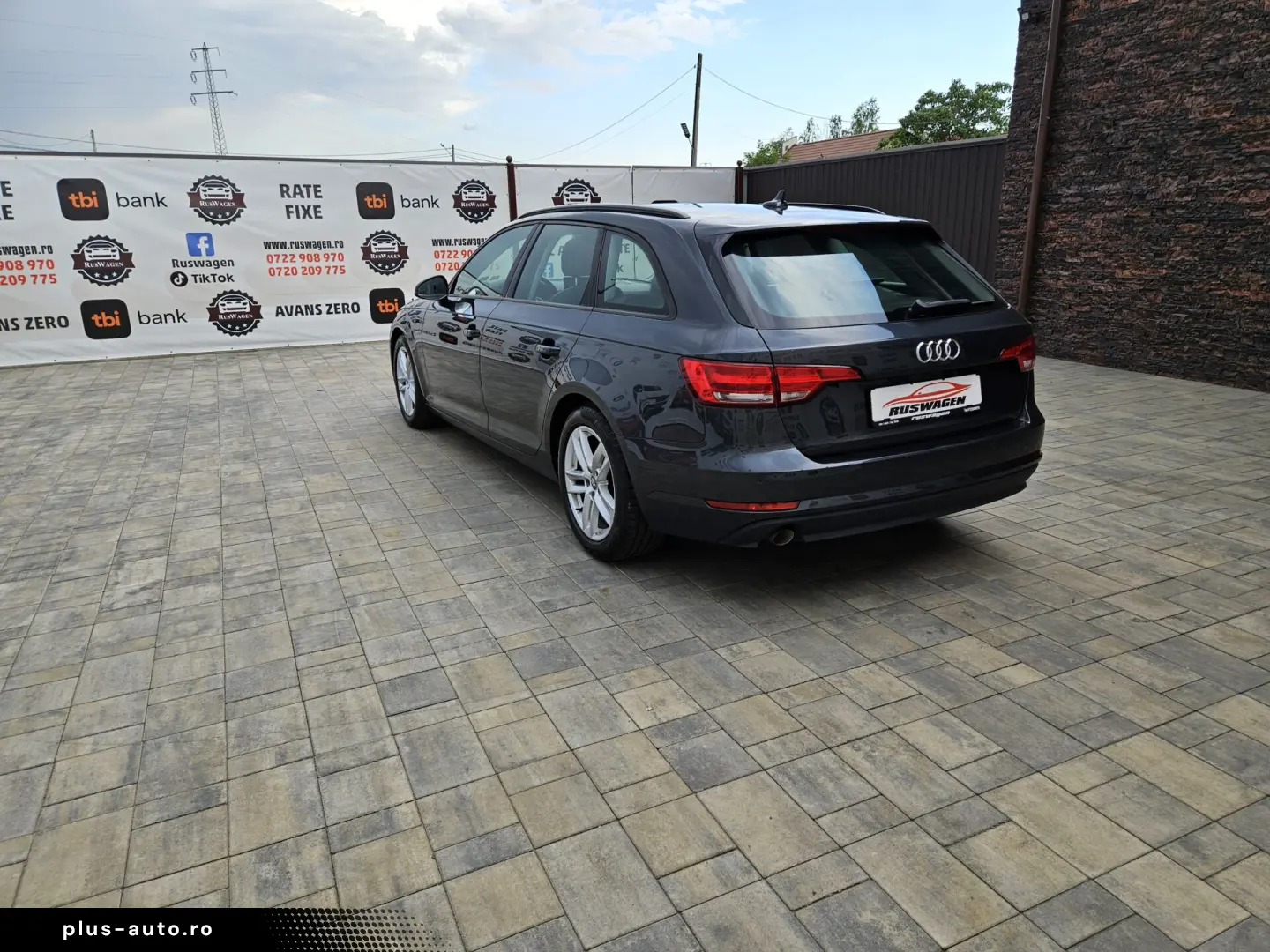 Audi A4 2016 12 2 0