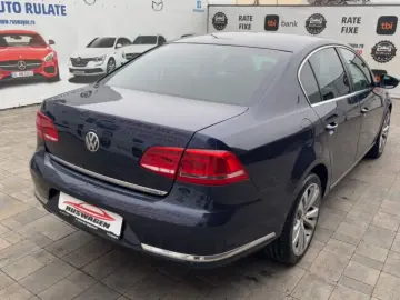 Volkswagen PASSAT 2011