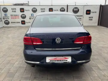 Volkswagen PASSAT 2011