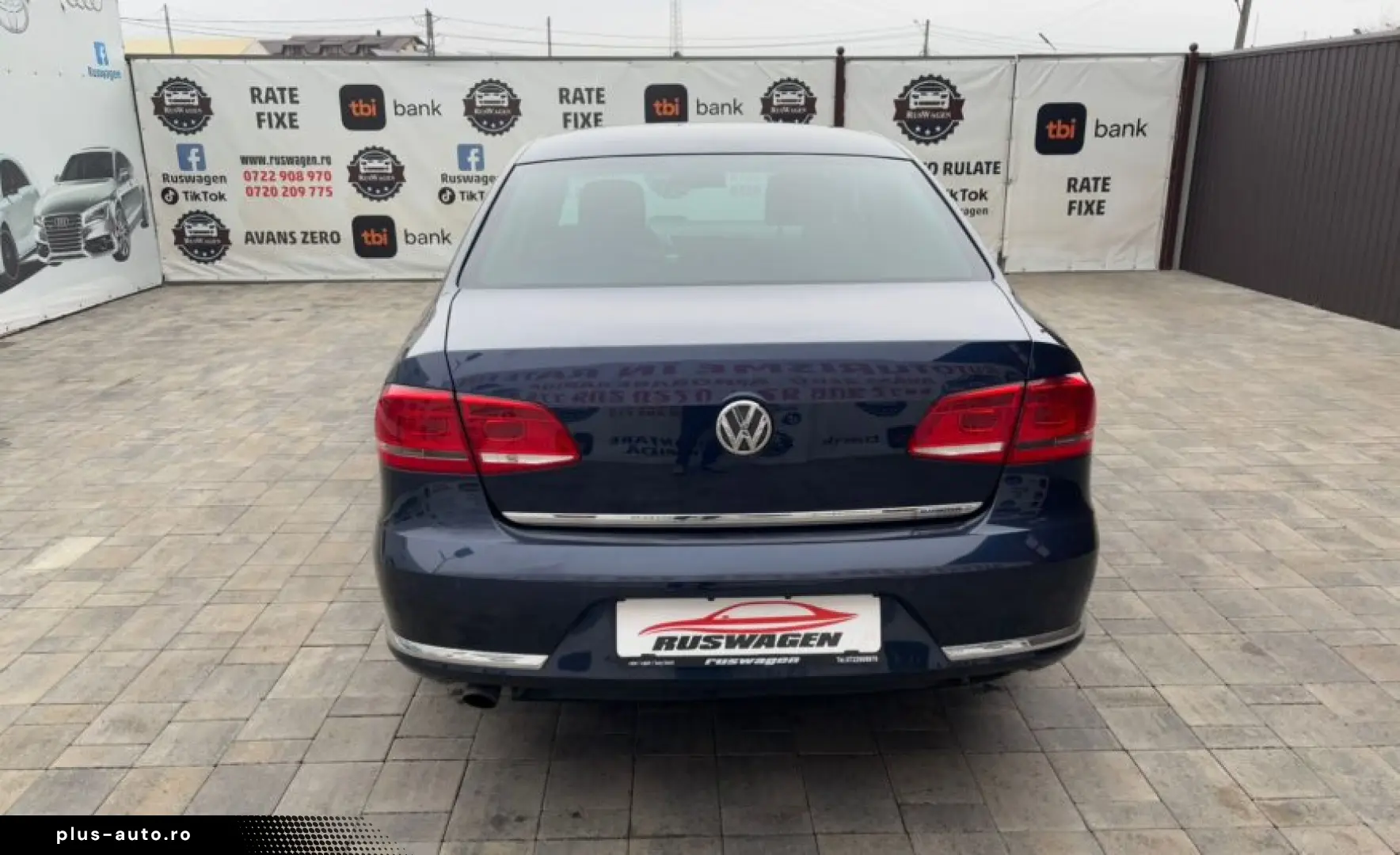 Volkswagen PASSAT 2011